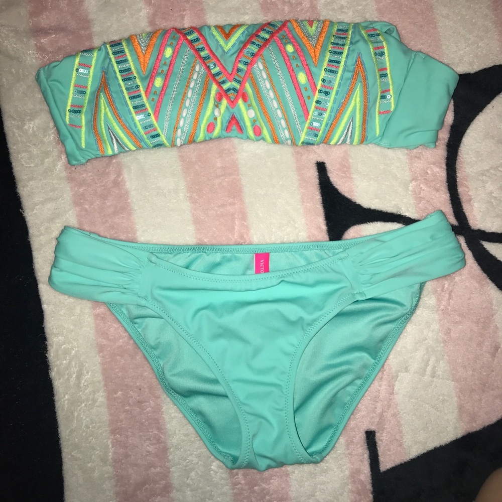 Victoria's Secret bikini